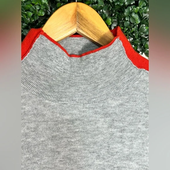 Maeve by Anthropologie Grey Red Side Stripe Mock Neck Fitted Sweater Size S - Picture 2 of 12